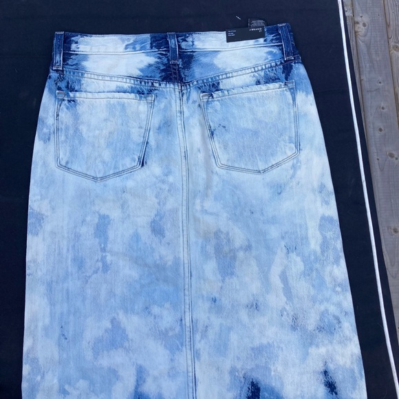 J.BRAND denim skirt. - Picture 5 of 8